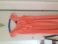 klänning prislappen på 